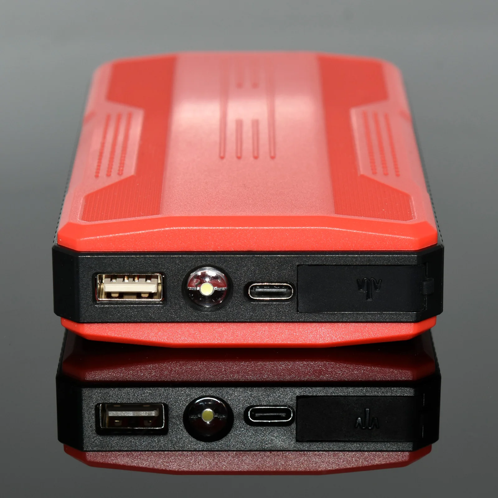 Car Jump Starter Power Bank With LED Flashlight Emergency Portable Power Bank 12V Petrol Diesel Car Starter