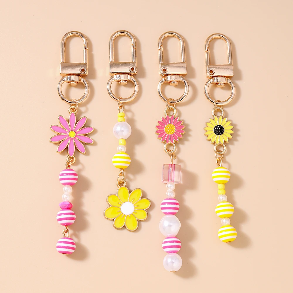 

Cute Enamel Flower Keychain Women Girls Pearl Beads Key Ring Pendants for Handbag Decor Handmade Key Chain Gift