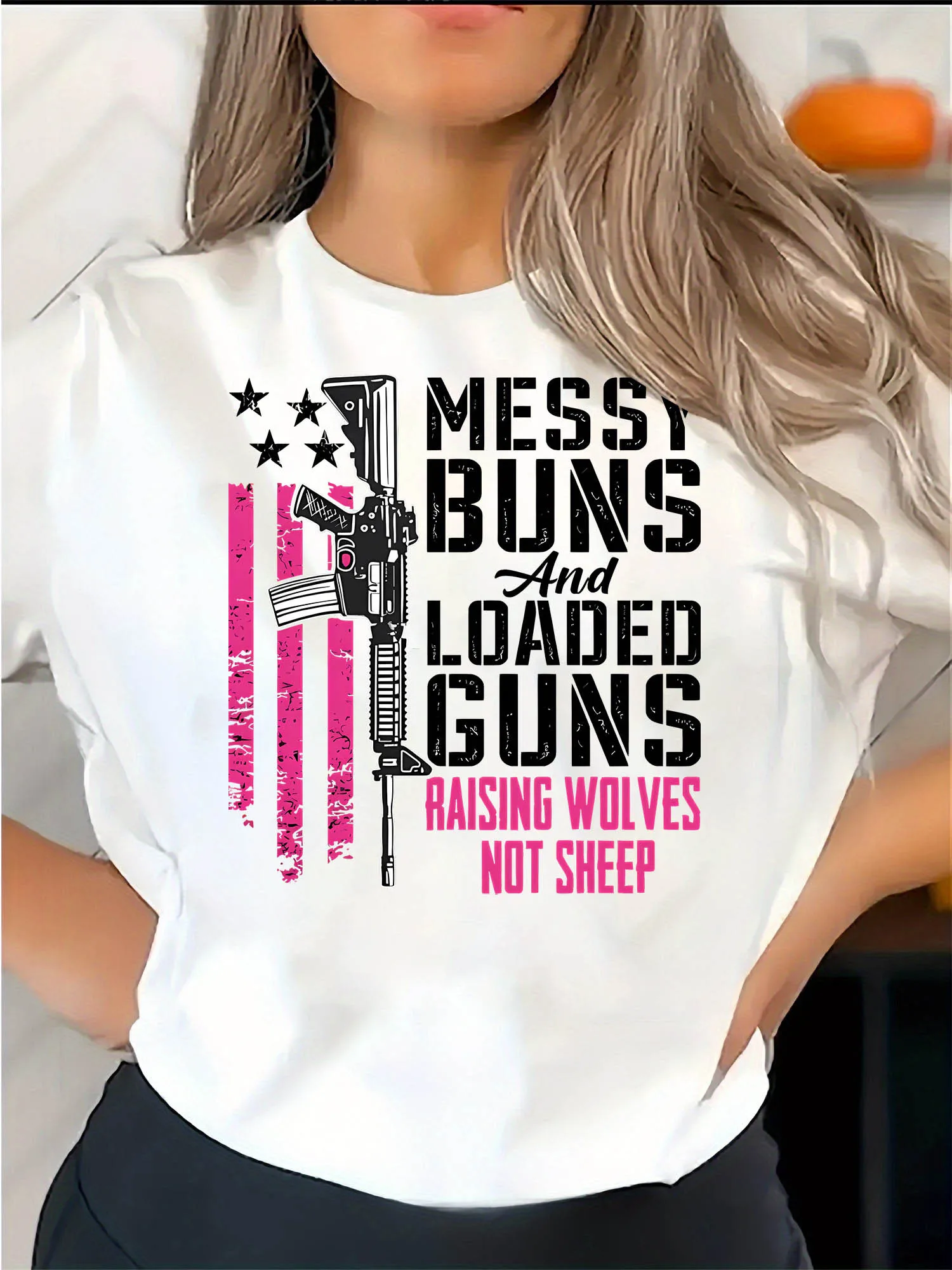 

Женская футболка с рисунком патриотической винтовки и американского флага, грязные пучки, загруженные пистолеты, слоган с принтом, повседневный топ с короткими рукавами и круглым вырезом