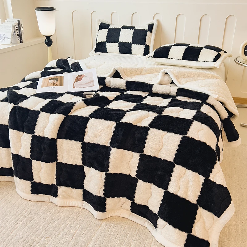 1Pc the Arctic Velvet 3-Layer Blanket Is Suitable for Bedrooms, Offices, and Travel, Offering Thermal Insulation and Portability