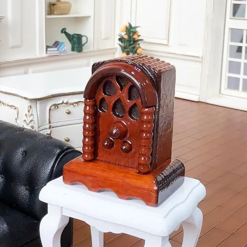1/12 casa de muñecas Vintage simulación Radio de madera modelo casa de muñecas muebles en miniatura decoración casa de muñecas accesorios de decoración del hogar