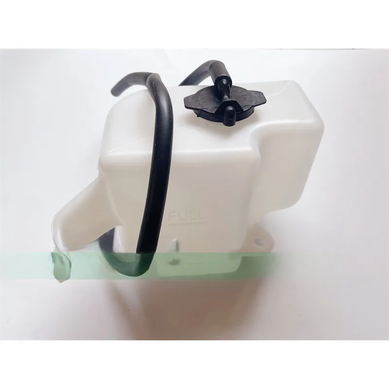 China Brand New Car Auxiliary Water Tank for Toyota Corolla EX 1.6 2007 2008 2009 2010 2011 2012 2013 2014 2015 2016