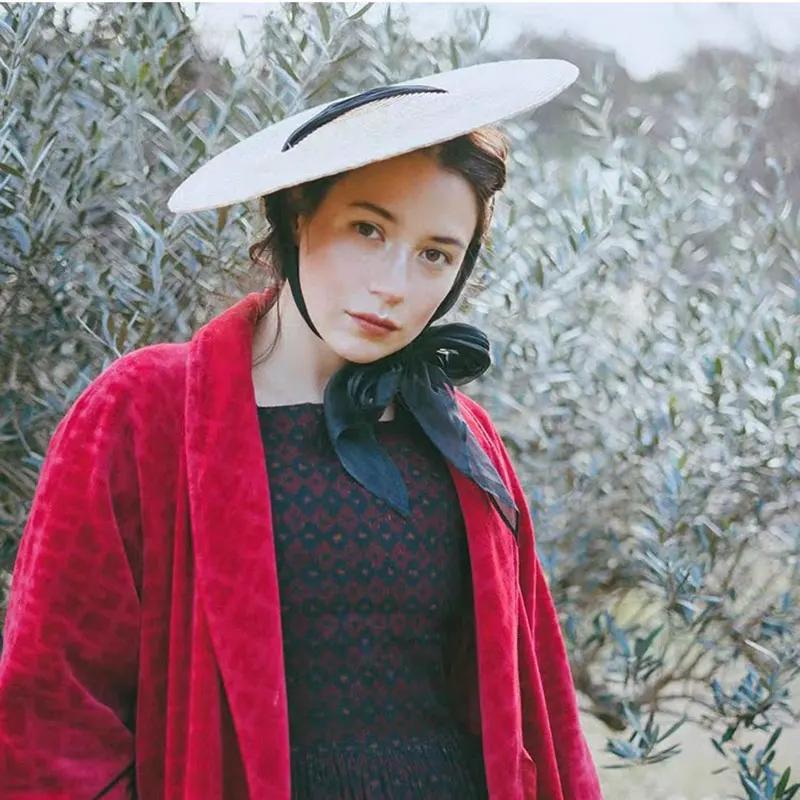 New One Piece French Elegant Strap Natural Straw Fadora Hat For Woman Summer Vintage Photo Runway Vacation Hat With Black Ribbon