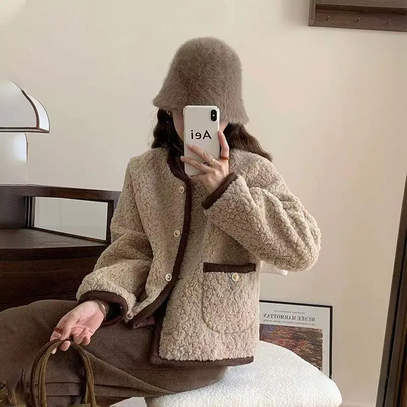 

Короткие куртки из искусственного меха с круглым вырезом, однотонные однобортные бежевые меховые куртки, пушистая теплая кожа и меховая искусственная плюшевая куртка ягненка, повседневные