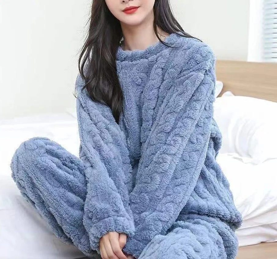 طقم بيجامات شتوية دافئة من المخمل المرجاني للنساء ملابس نوم سميكة منفوشة بدلة صالة ملابس منزلية مريحة وناعمة ملابس خارجية للطقس البارد #4