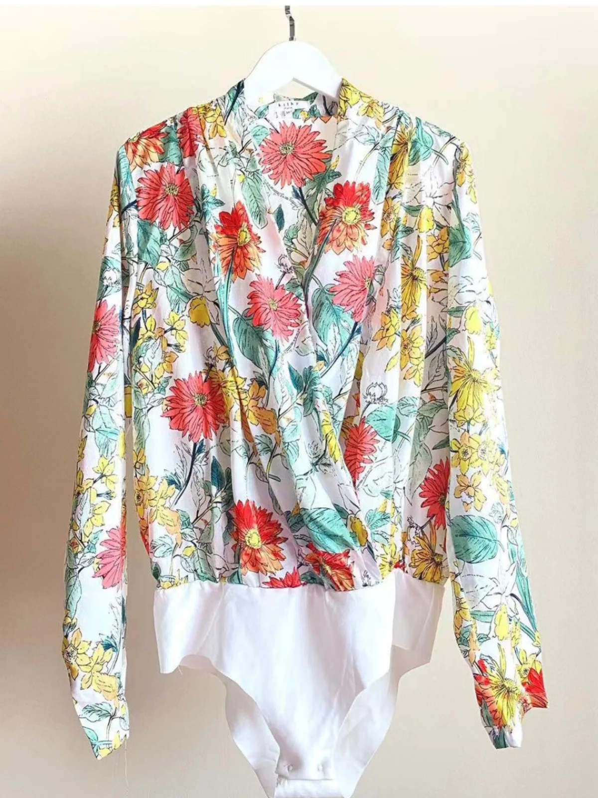 Faionable Long Sve da donna irt Slim Fit Lady Sle Stampa leopardata Abbigliamento casual V-Ne Materiale sottile Colore con cappuccio