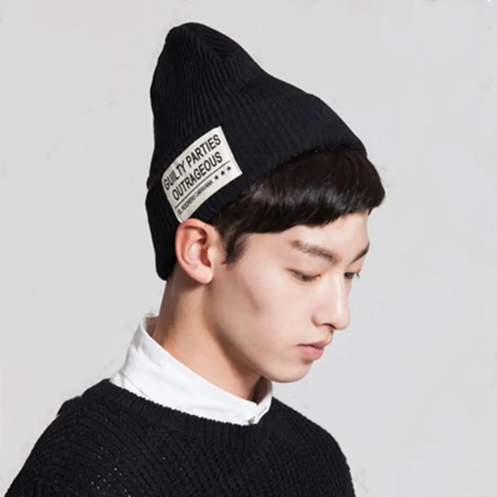 جودة عالية متعدد الألوان محبوك بيني للجنسين الصلبة لطيف قبعة الإناث قبعات مع تسمية السيدات قبعة عادية في الهواء الطلق