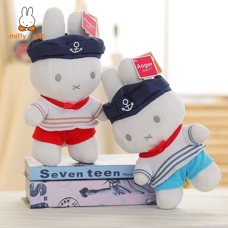 

Плюшевая игрушка Миффи - мягкая и удобная плюшевая подушка-диванчик, подходящая в качестве подарка как для мальчиков, так и для девочек на различные случаи жизни.