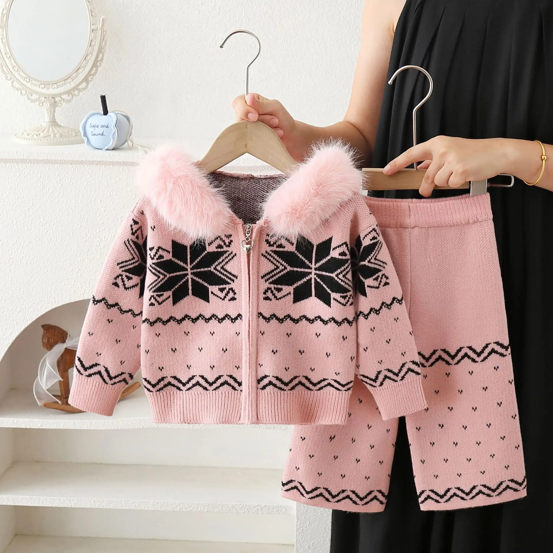 2026 New Kids Snowflake Jacquard Zip Cardigan & Wide-Leg Pants 2-Piece Set, Fuzzy Collar Fall Winter 2-6Years