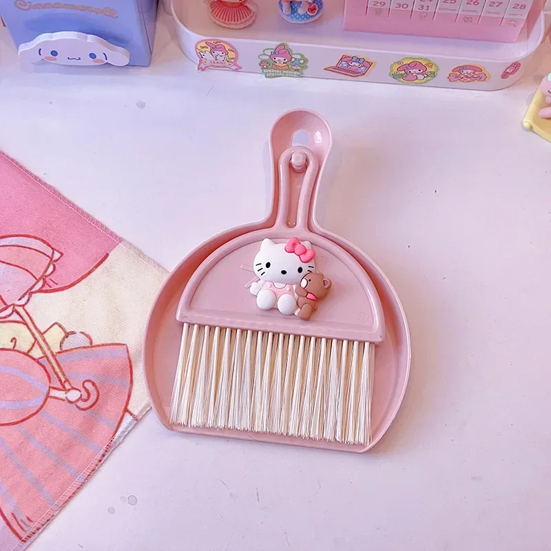 Sanrio Hello Kitty Mymelody Desktop Broom Dustpan Set Cartoon Kawaii Computer Keyboard Cleaning Debris Brush Mini Small Swipe