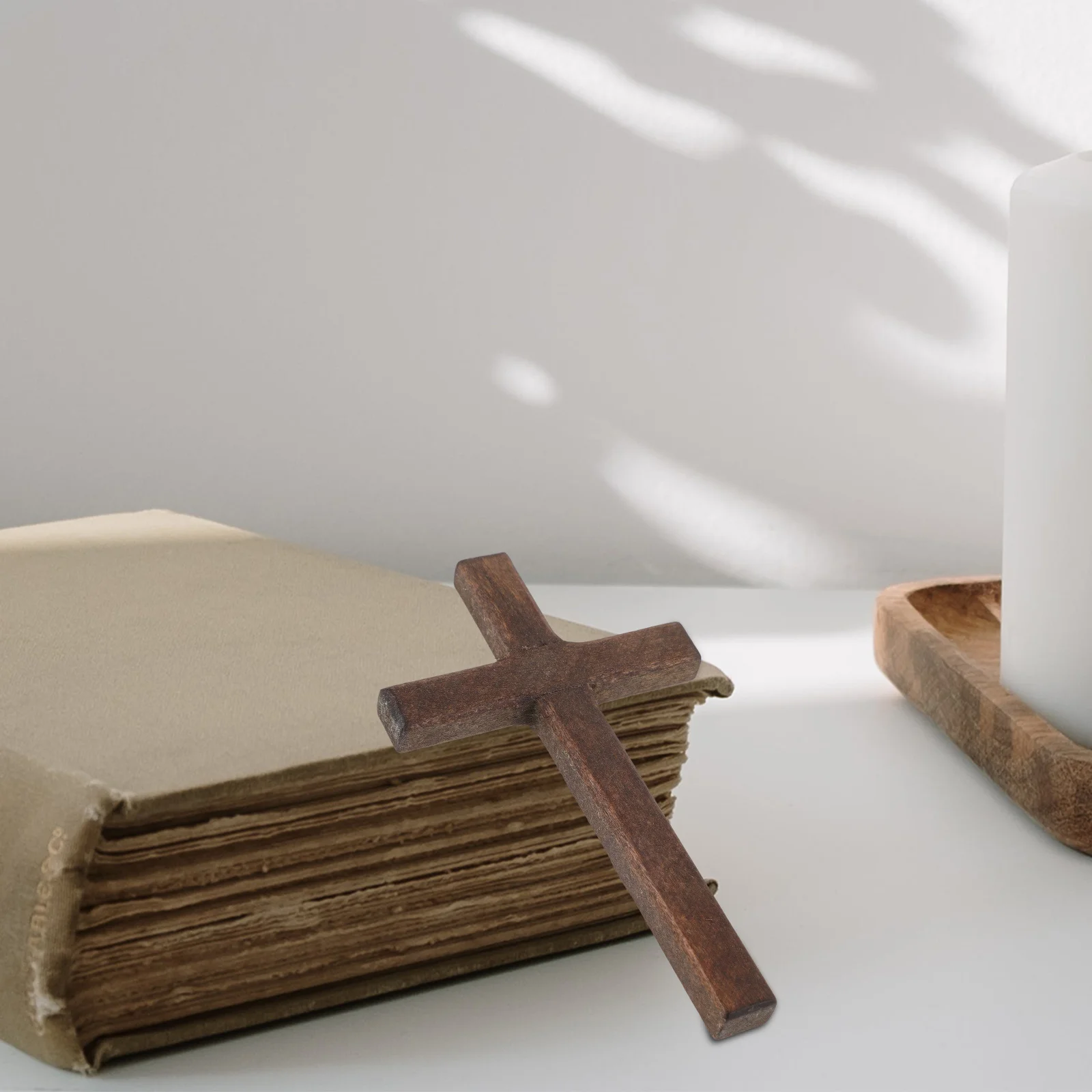 

6Pcs Wooden Cross Mini Religious Holder Lightweight Portable Faith Symbol Decor for Home Church Tabletop Display Handheld Wood