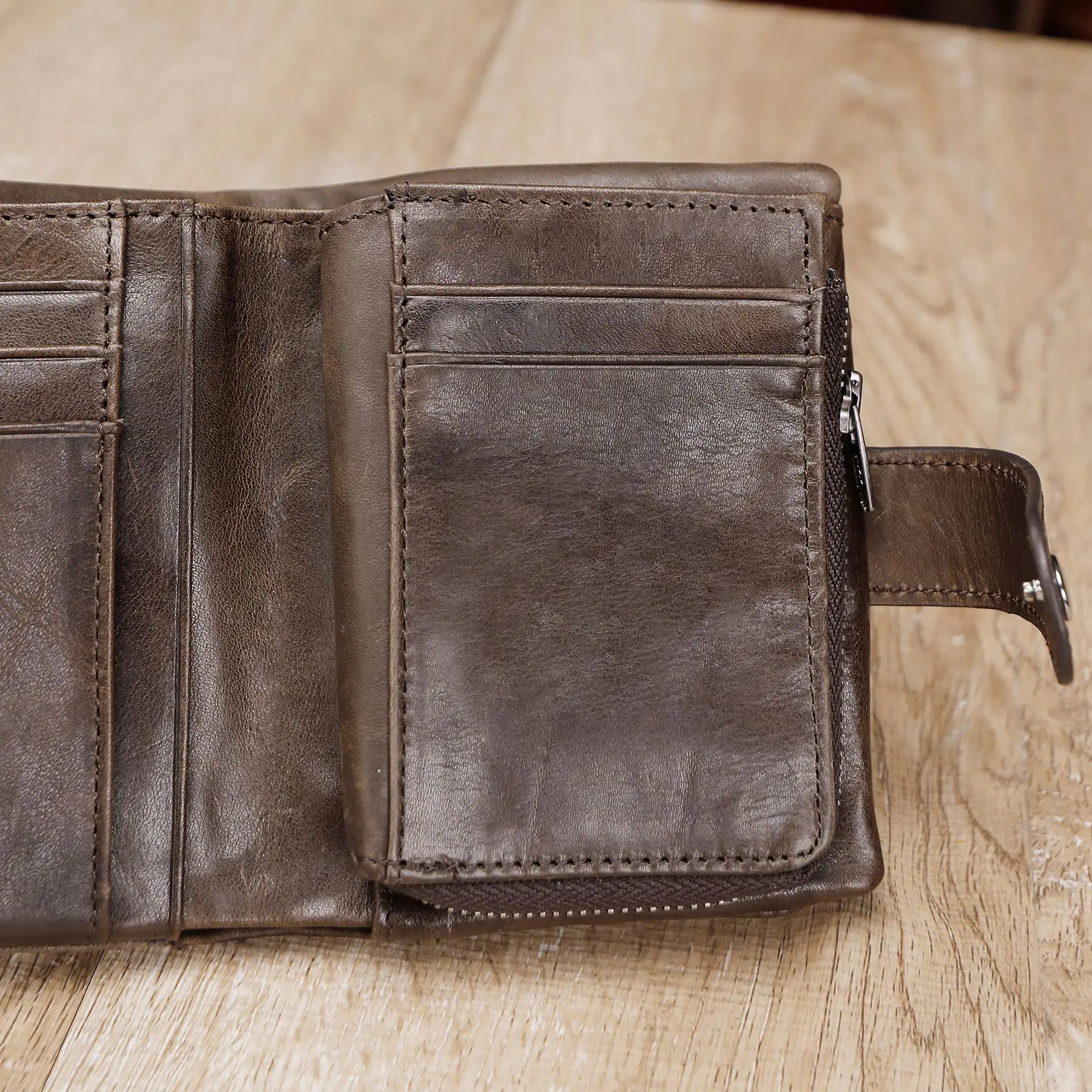 Men's Vintage Waxed Leather Wallet Top Grain Cowhide Retro RFID Blocking Multi-Card Holder Minimalist Travel Essentials