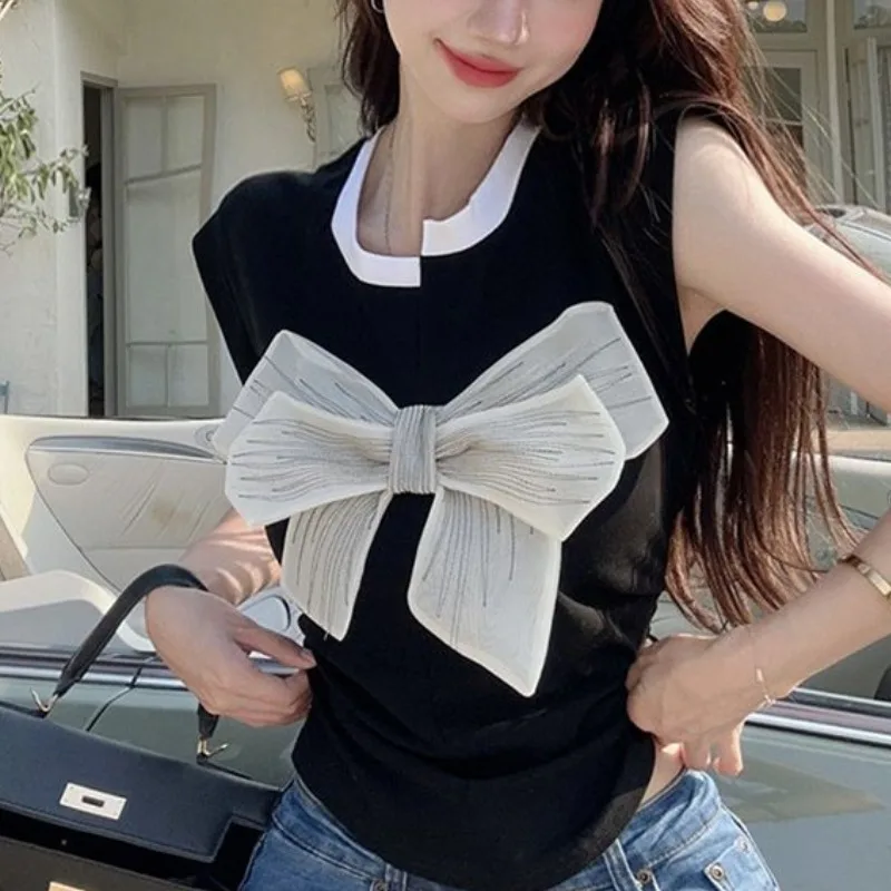 Simple and Casual Round Neck Cotton Pullover Summer New Short Sleeved Bow Women's Fashion Commuting Slim Fitting T-shirt Top
