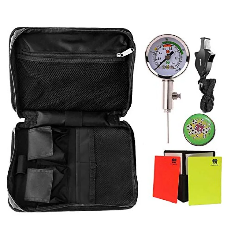 

Профессиональный набор аксессуаров для футбольного судьи: сумка, карточки судьи, свисток, манометр для мяча, монеты в многофункциональном отделении.