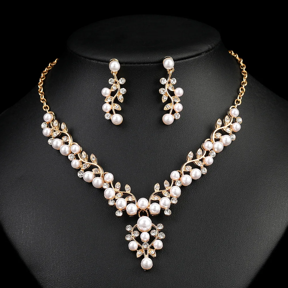 

Palace Style Pearl jewellery woman Necklace Women's Earring Set Hot Selling Jewelry sets Female Bridal Dress Jewelry Alloy