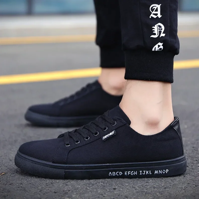 Men's Skateboard Shoes  New Breathable Casual Shoes Korean Version Lace Up Flat Soled Fashion Trendy Canvas Shoes