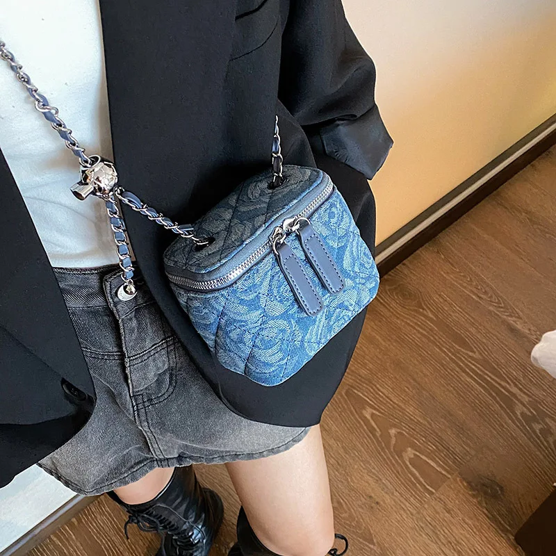 Denim Chain Mini Crossbody Bags Designer Luxury Versatile Women Shoulder Bag Flower Embroidery 2024 New High Quality Handbags