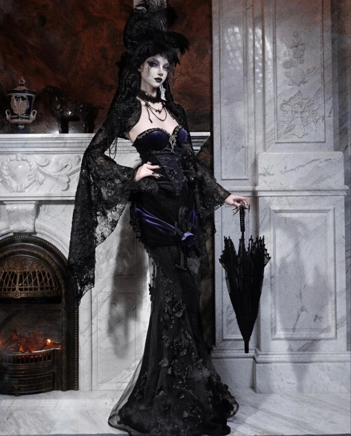 

Gothic Luxurious Sparkling Rhinestone Velvet Corset Embroidered Big Sleeve Lace Cape Cardigan Beaded Double Layer Mermaid Skirt