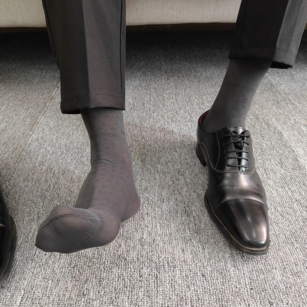 

Дышащие ультратонкие прозрачные носки-трубочки для мужчин, подходящие для делового и официального платья с полупрозрачным материалом