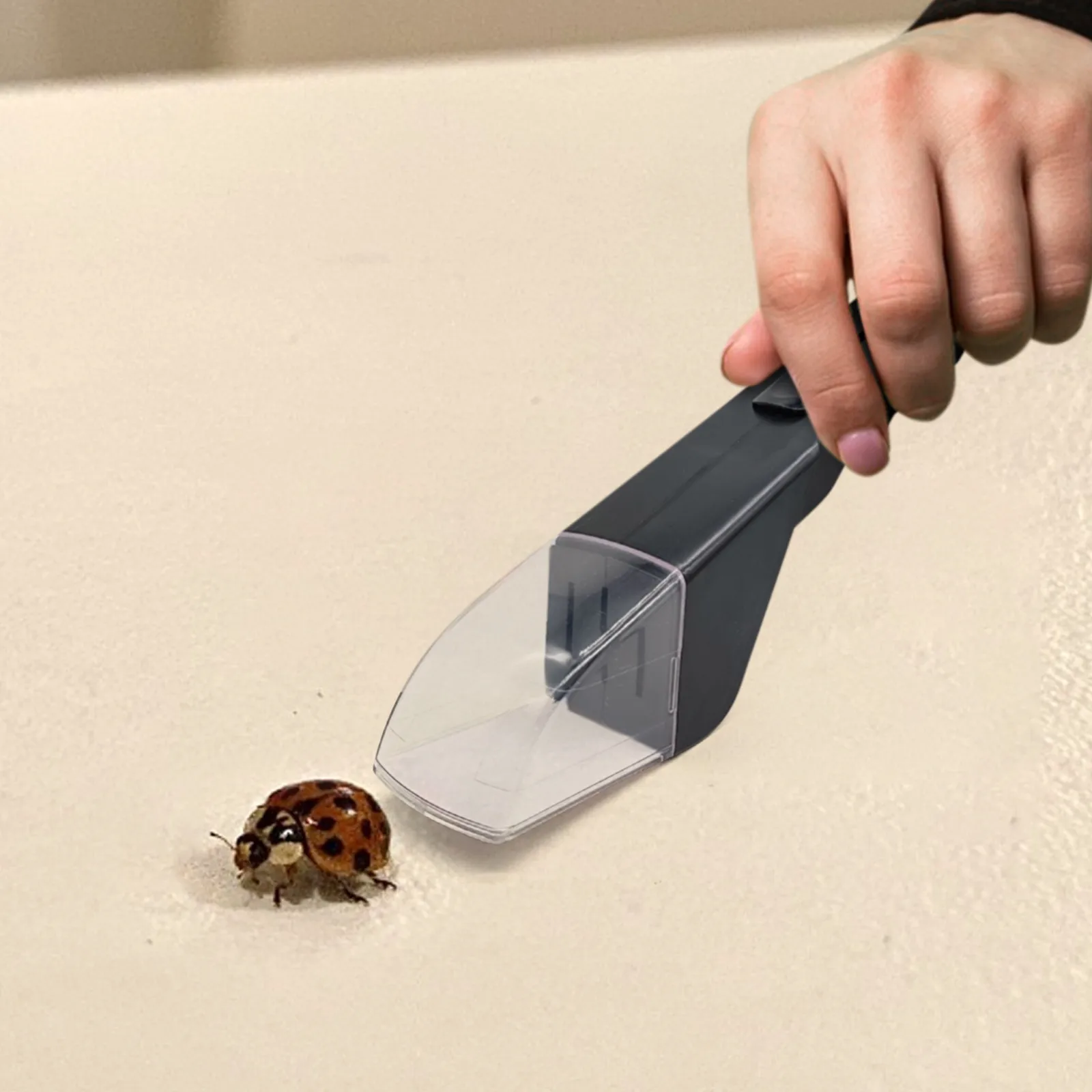 Catching Handheld Insect Catcher, Bee Insect Clip Bee Cockroach Tool, Handheld Bugs Catching Tool, Portable Insects Catcher