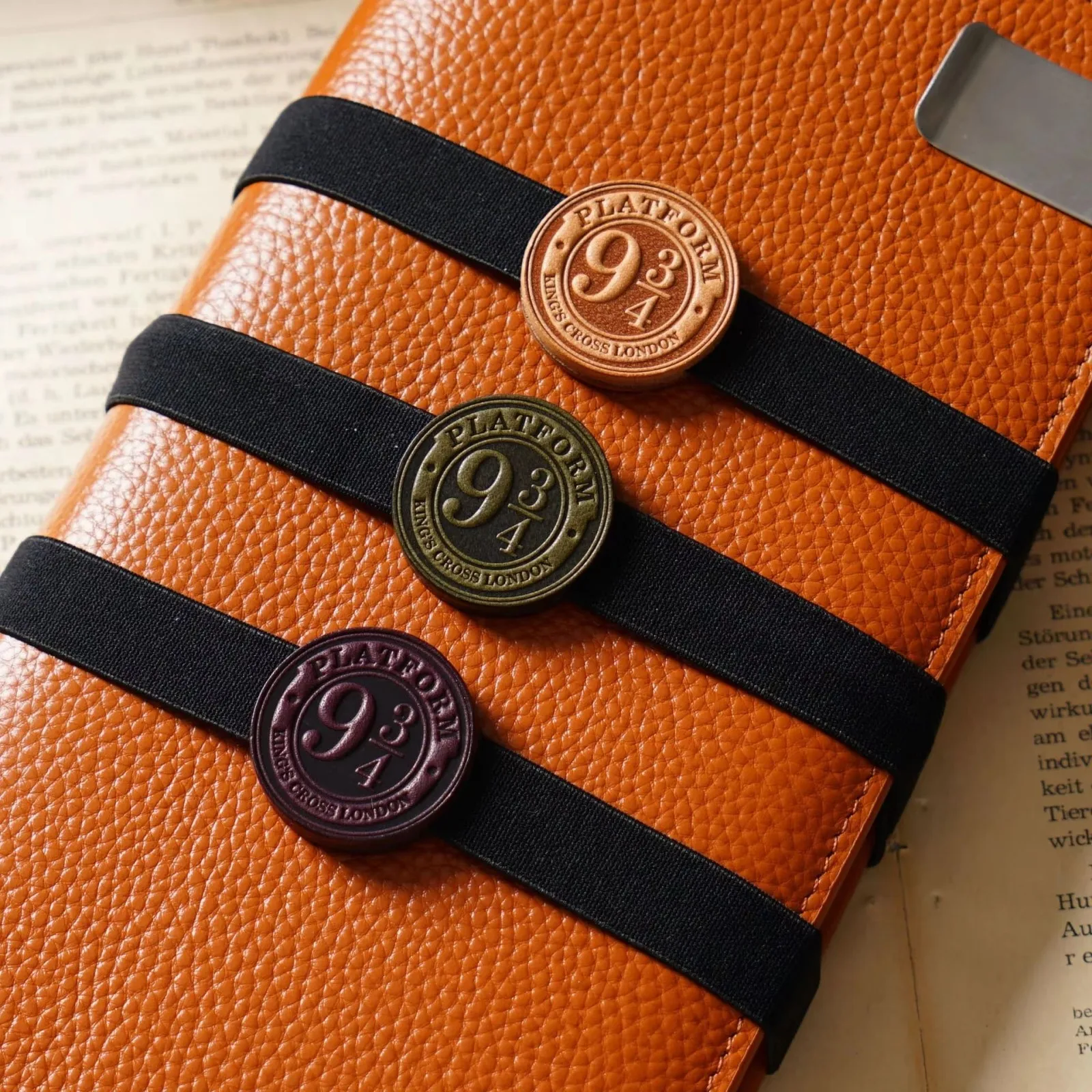 Top Leather Elastic Band with 9 3/4 Pattern for Travel Notebooks Diary, Creative Elastic Rope Strap Journal Planner Stationery