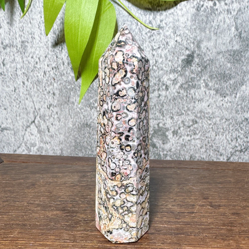 Random 1PC 8cm-11cm Natural Quartz Stone Tower Red Leopard Grain Unique Texture Healing Crystal Home