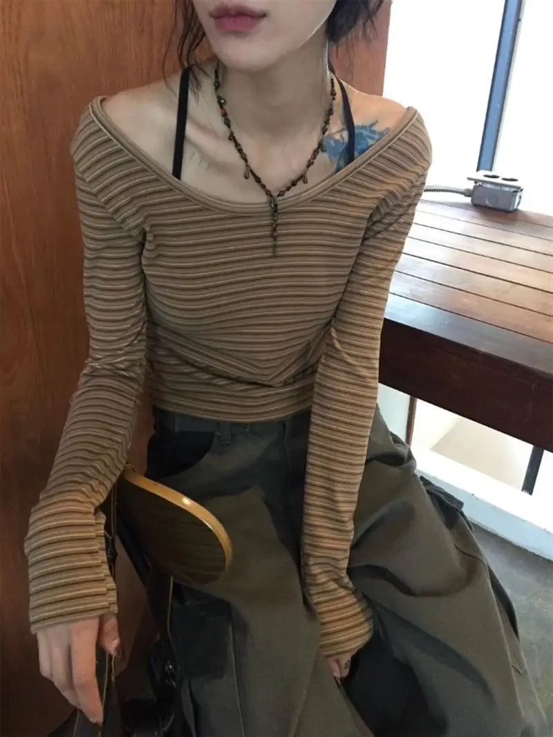 Slimming Stripe Short Sleeve Long T-Shirt Autumn Commute Style Large Collarbone Exposure Simple Autumn Winter Casual T-Shirt