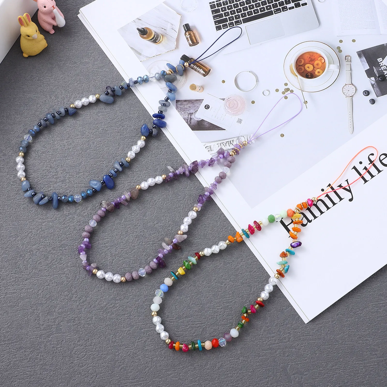 

3Pcs Beaded Phone Charm Straps Luxury Color-Matching Lanyards for Mobile Anti-Lost Wristband Decorative Aesthetic Phone
