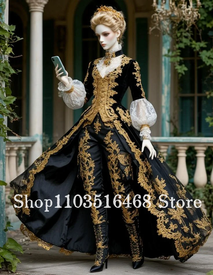 Maßgeschneidertes schwarzes Samt-Kleid mit Goldstickerei im Rokoko-Stil, Hosenanzug, Ballkleid mit Schlitz, Überrock, Puffärmeln und Spitze, Vintage-Kleid für Schlosspartys