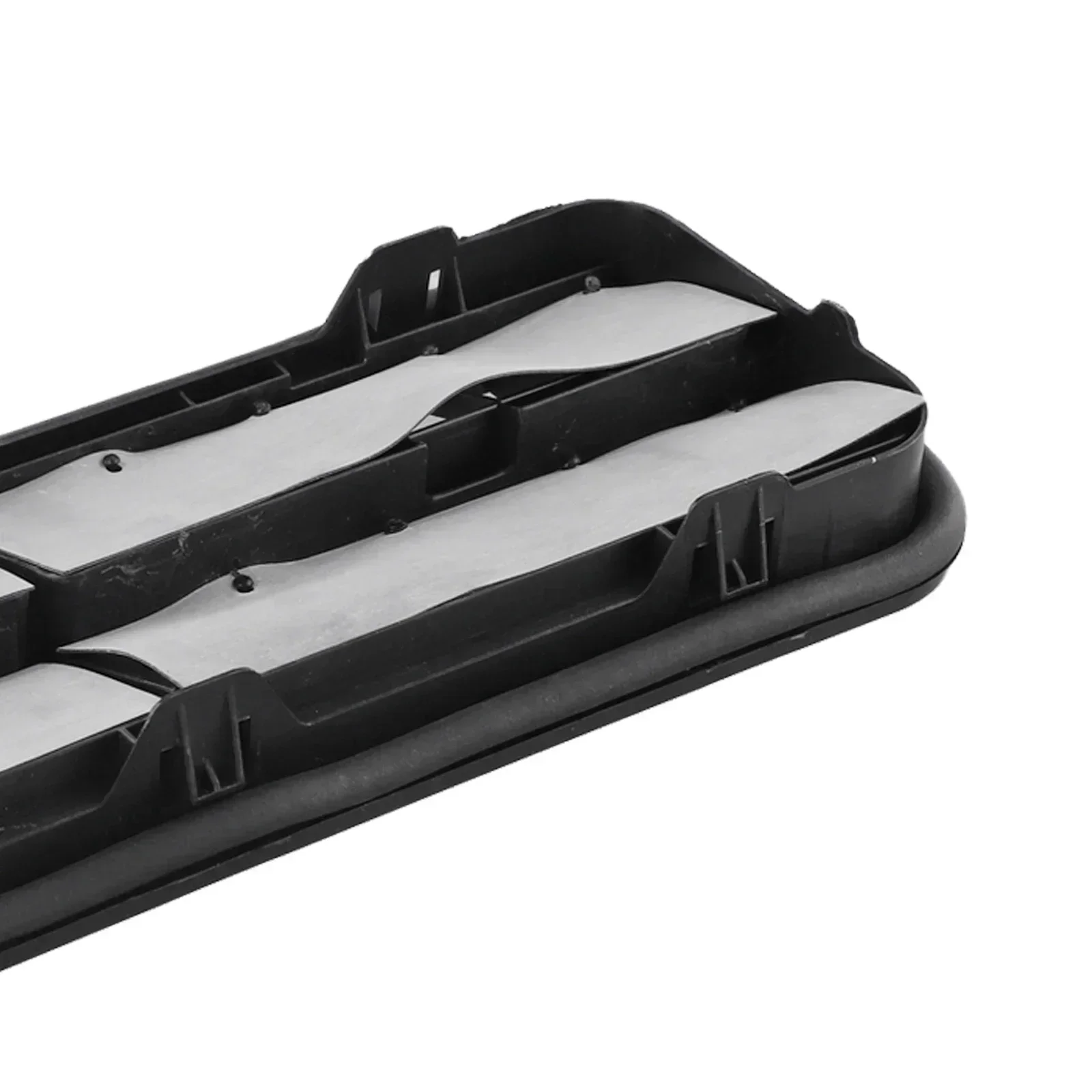 

Rear Body Ventilation Grill Compatible with For BMW For E60 (03 11) & For F01/For F02 (08 15) Part No 64229303806