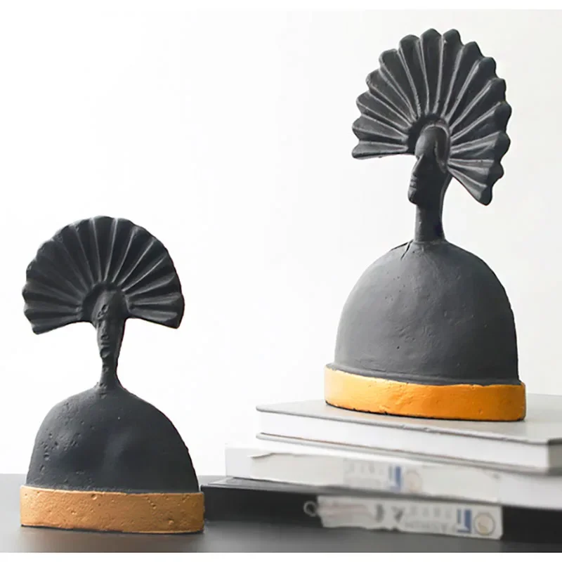 Living Room Desktop Decoration Nordic Home Figure Head Decoration Figurines Metal Statue Interior Decor Sculpture Christmas Gift