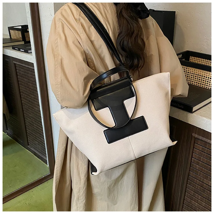 

2025 New Women's Tote Bag - Premium Full-Grain Leather, Large-Capacity Commuter Shoulder Bag with Unique Design