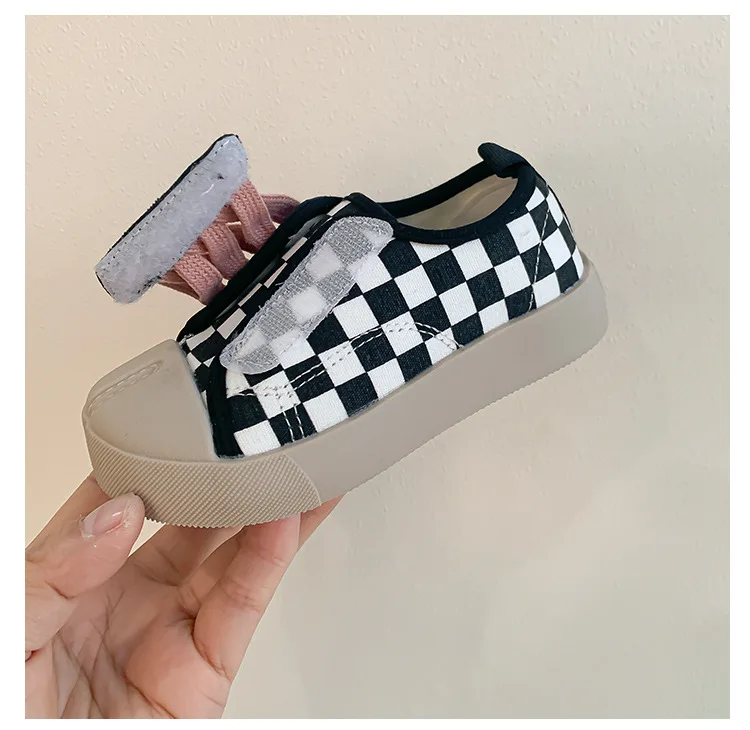 2024 Children\'s Small White Shoes Spring Autumn One Foot Slip On Cartoon Canvas Shoes Boys Girls Baby Single Shoes Pekny Bosa