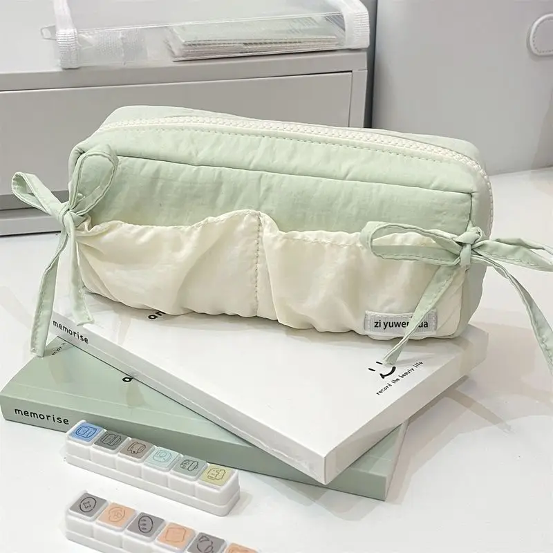 Cloud toast, ribbon bow pencil case, white green color blocking, high-value student pencil case