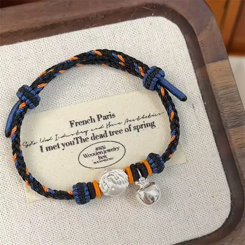 

Love and Deep Space Series Hand Tour Summer Day Apple Bracelet Female Minority Design Exquisite and Simple Q Edition Cute