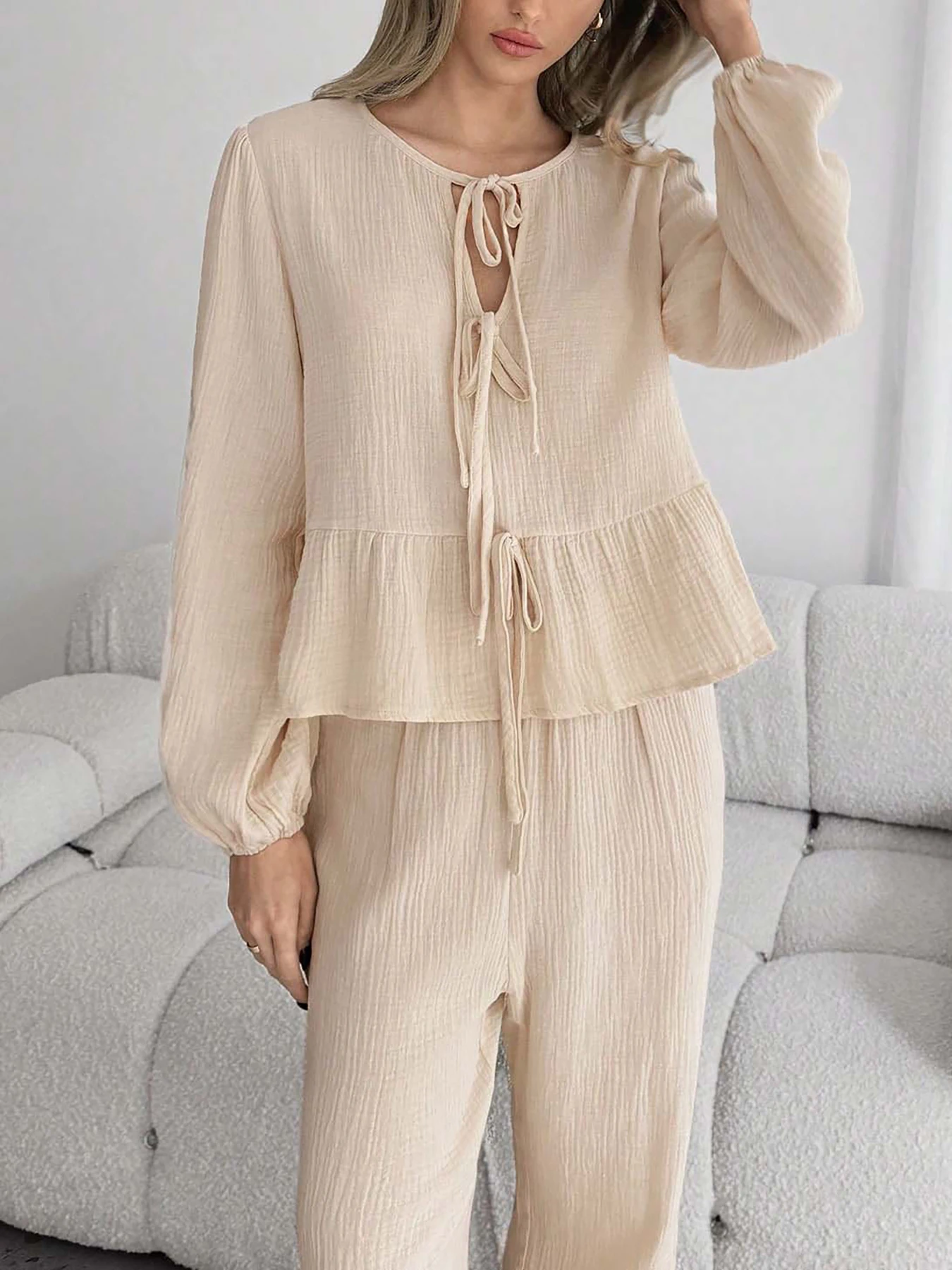 طقم كاجوال وأنيق، قميص علوي بحزام صدر وأكمام طويلة، سروال بلون سادة، طقم نسائي، طقم نسائي شابات 1262