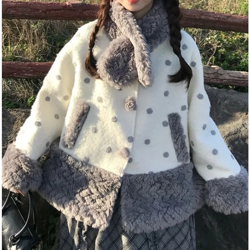 

Korean Version of Plush Thickened Woolen Coat + Plaid Skirt Women's Winter New Sweet Little Woolen Coat