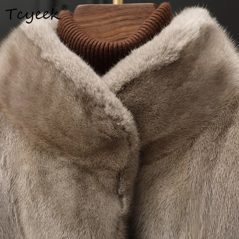 معطف فرو المنك الطبيعي الفاخر من Tcyeek للنساء 2025 ملابس شتوية دافئة من المينك بالكامل معاطف من الفرو الحقيقي للسيدات مقاومة للبرد فورور فام #3