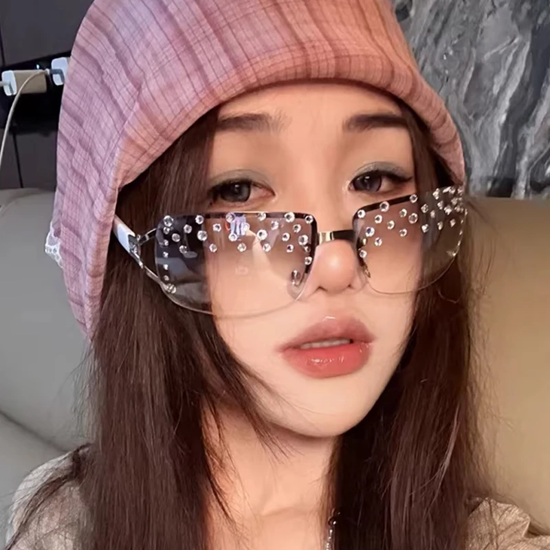 2026 Retro Y2K Spicy Girl Style Silver Diamond Studded Frameless Glasses for Women's Fashion Street Photography Sunglasses