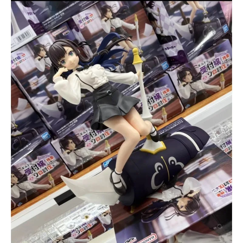 BANPRESTO قد أكون موظفًا استقبالًا، ولكن سأفردًا لأي رئيسًا للتنقط في الوقت المناسب شخصيات الرسوم المتحركة ذات الضغط المعكرونة ألينا كلوفر