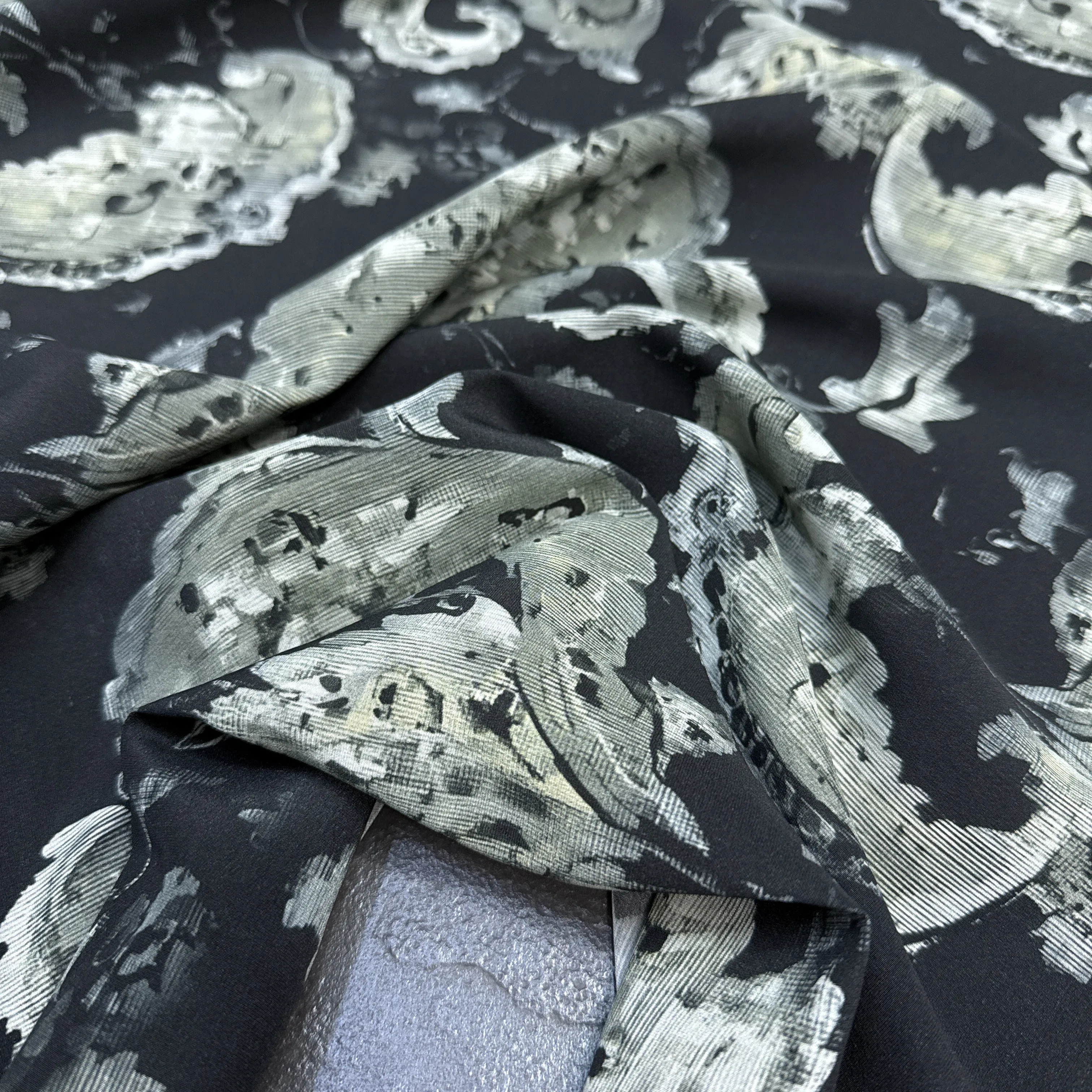Grey Printed Stretch Black Silk Crepe de Chine Fabric for DIY Sewing Summer Dress Skirt Blouse Pajamas Soft Silk Fabric FR6985