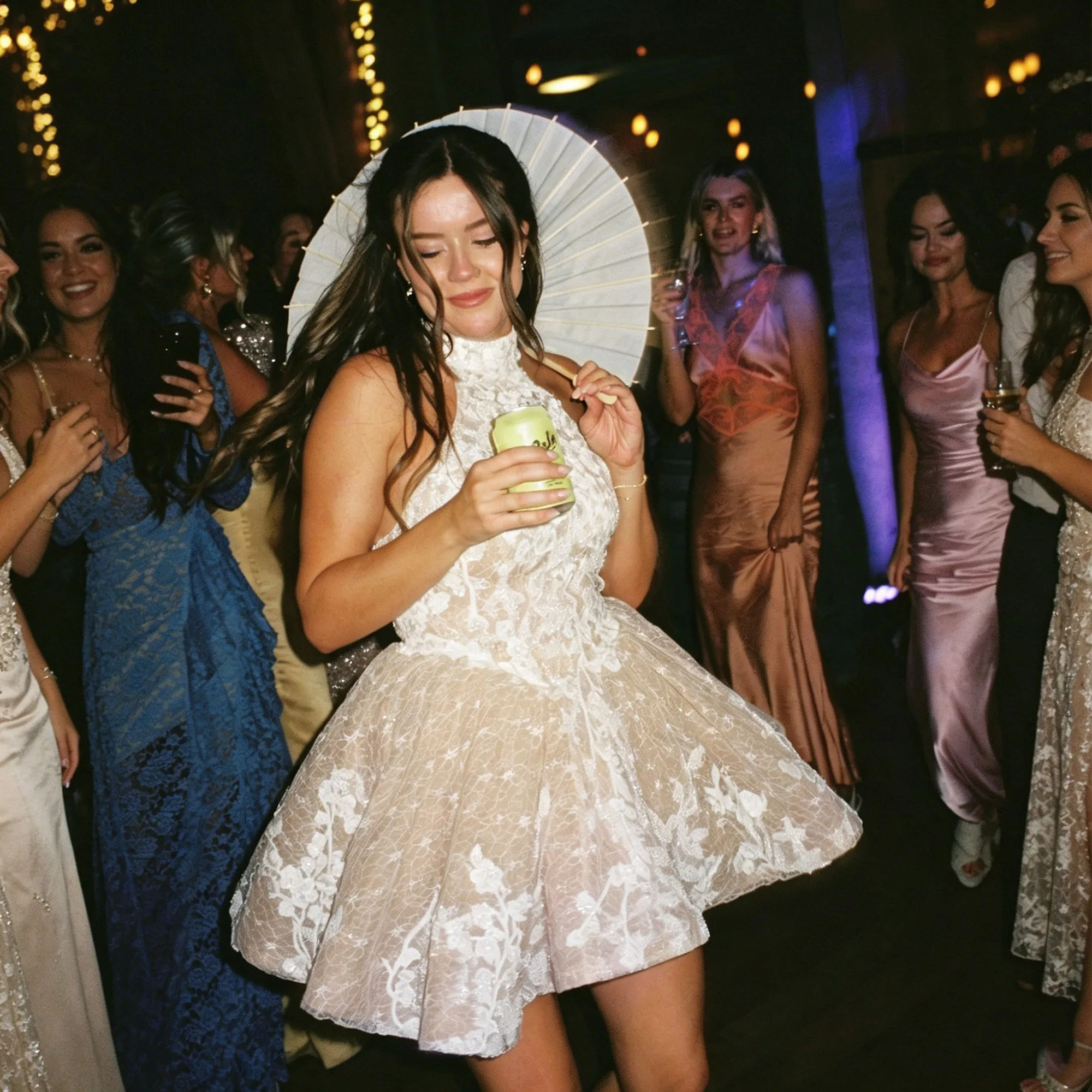 Halter Neck Lace Short Wedding Dress White Nude Lining Sleeveless Mini Bridal Gown with Corset Back vestidos noivas Customized