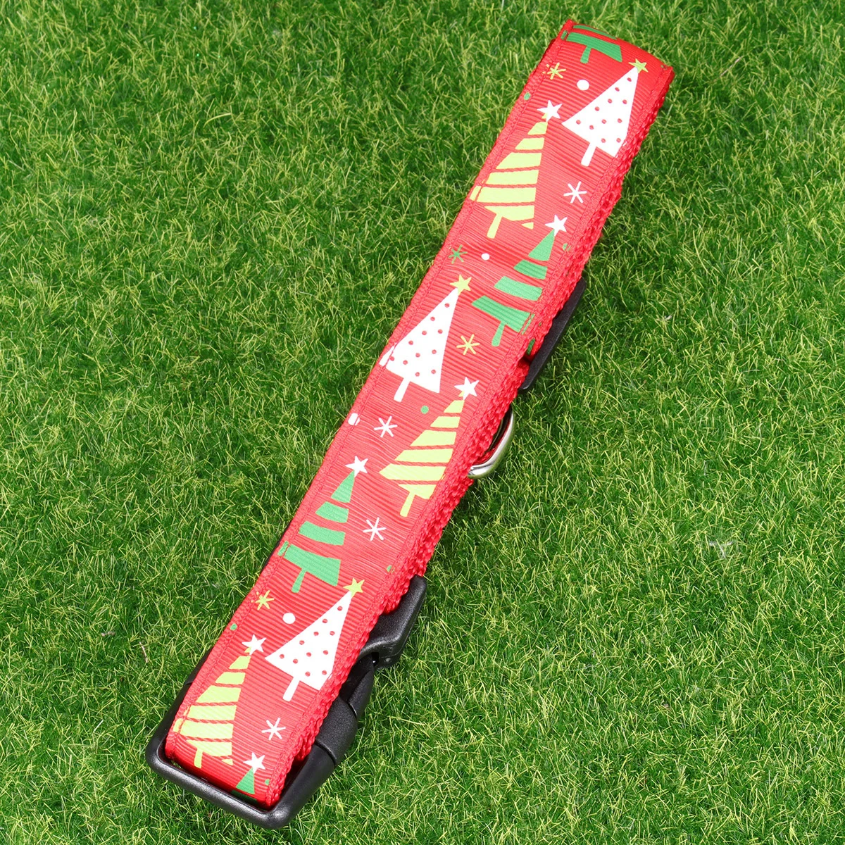 

Nylon Christmas Dog Collar Large Size Cartoon Printed Adjustable Pet Collar for Walking Dogs Cats Pet Supplies