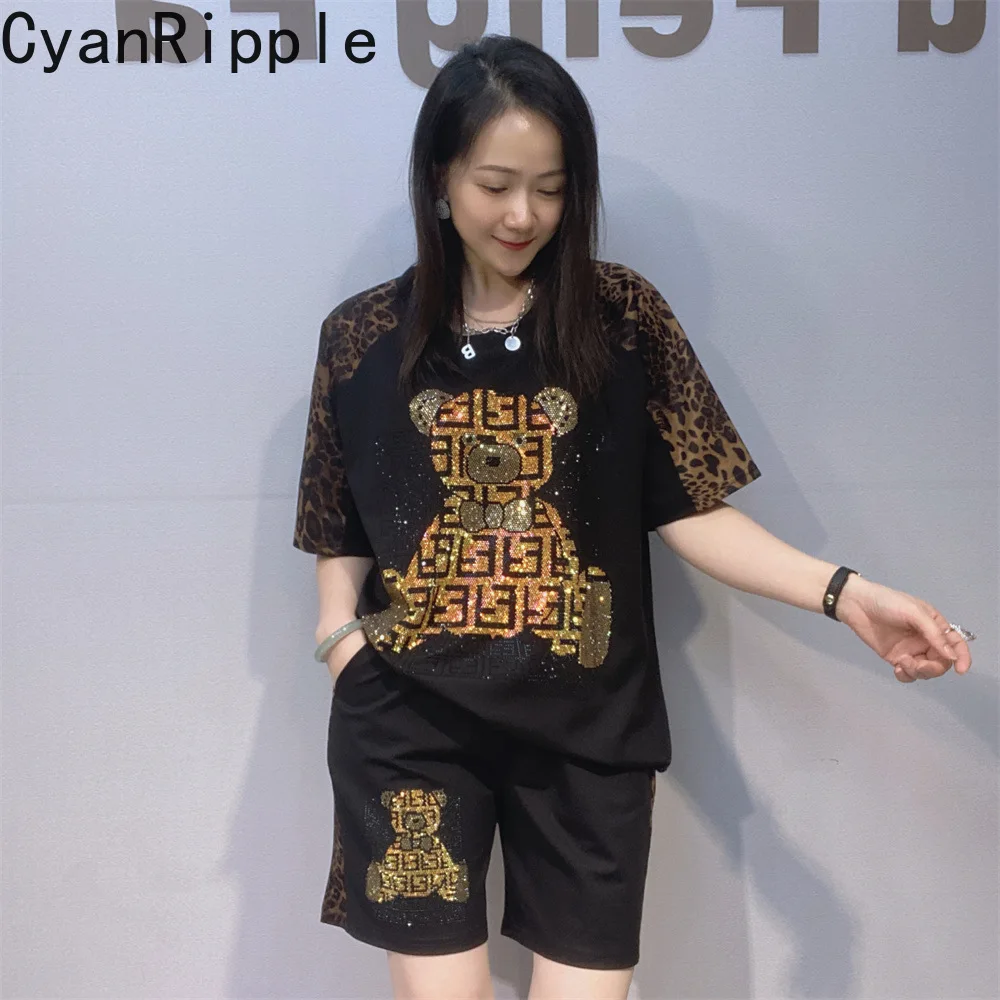 American New Summer Women Two-piece Set Leopard Splicing Short Sleeve Diamonds T-shirt Top +elastic Waist Knee-length Pants