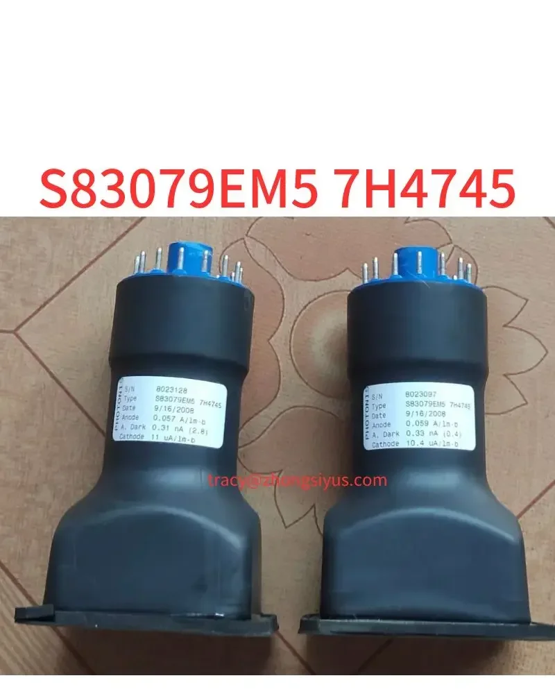 

Used Photomultiplier tubes S83079EM57H4745