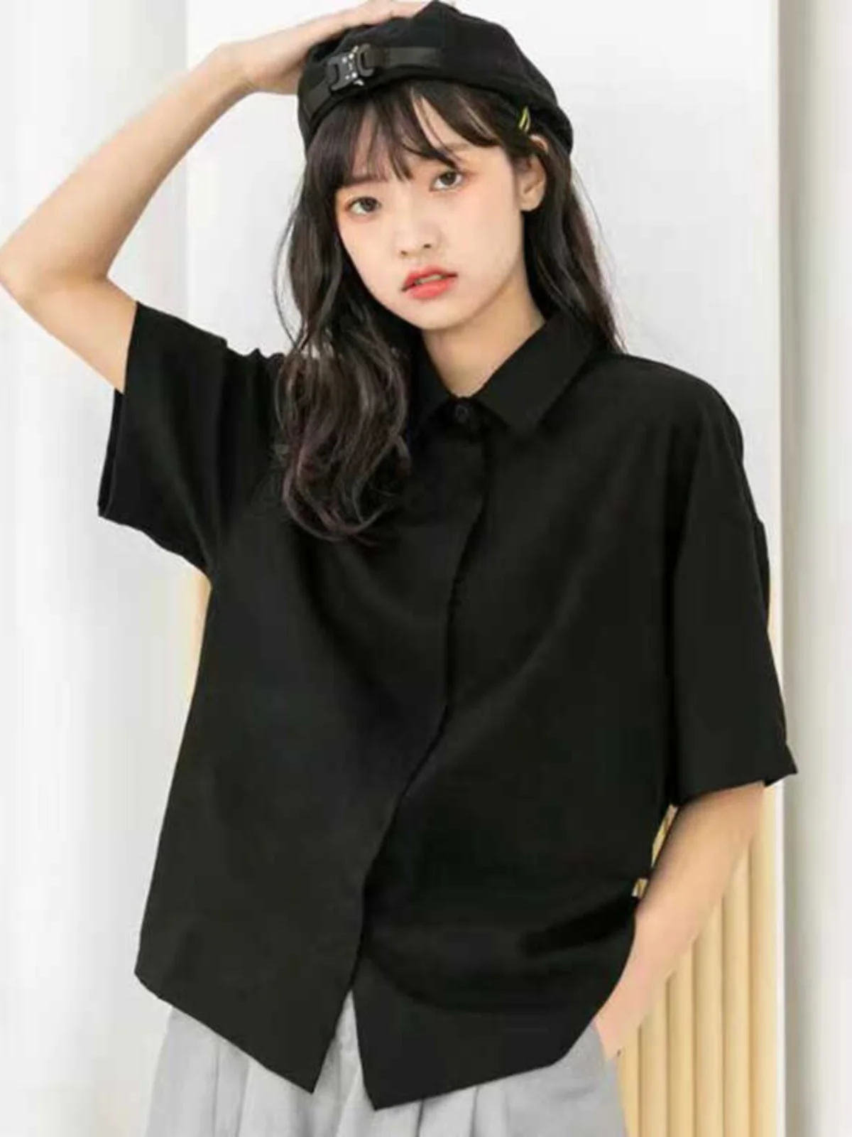 

Loose Black Short Sleeve Women's Shirt Korean Style Student Fashion Summer Top Vintage HongKong Flavor JK Uniform Style
