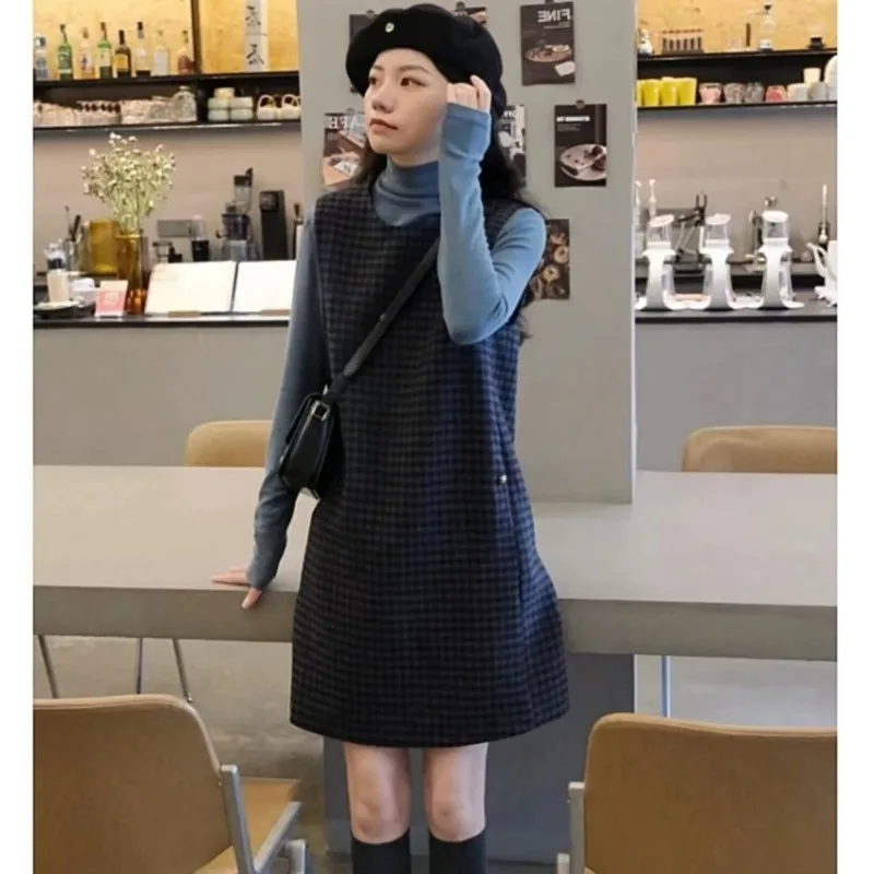 Women Clothing 2024 Autumn Winter Vintage Plaid Luxury Chic Dresses Korean Fashion Casual O Neck Sleeveless All Match Midi Dress