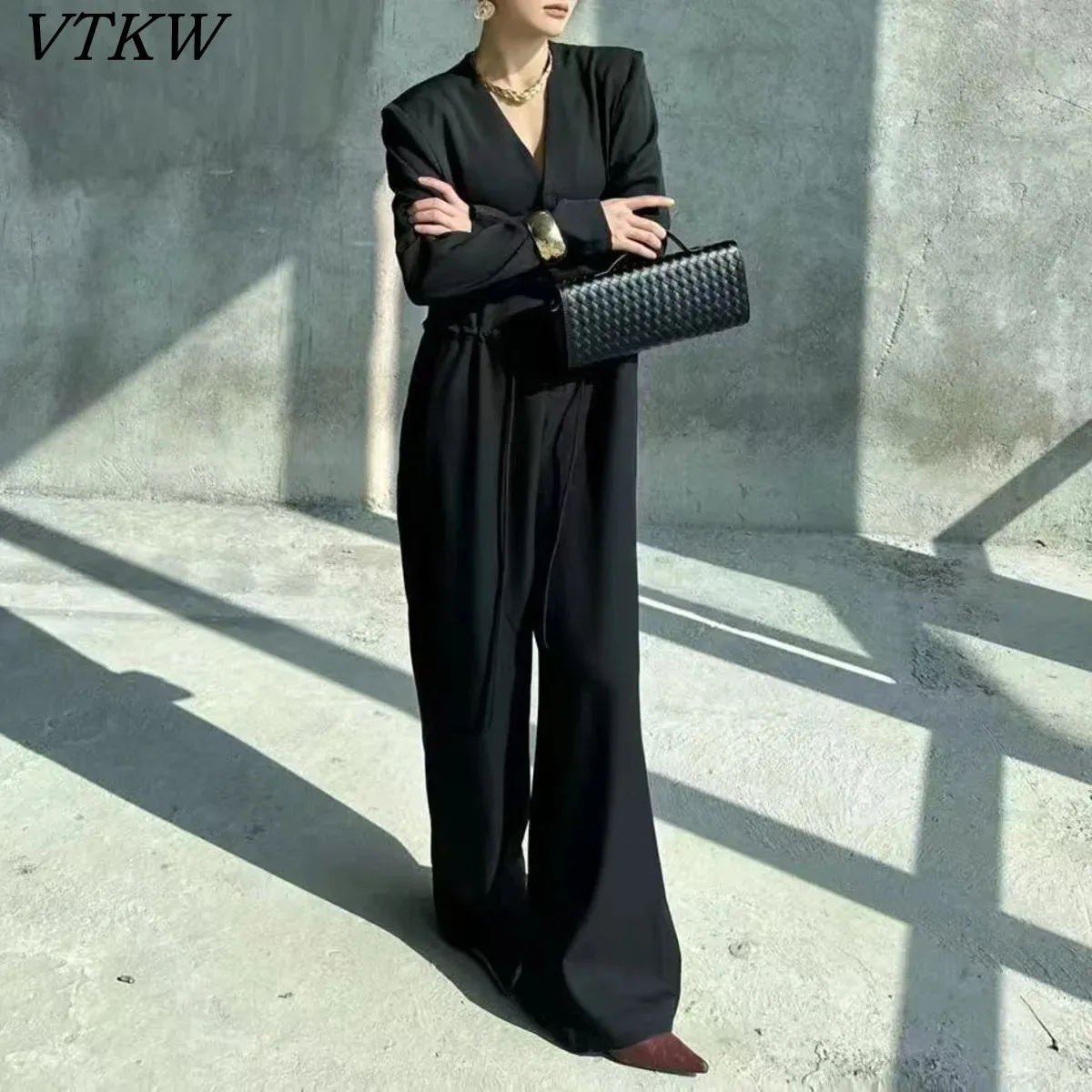 

VTKW V-neck Belt-waist Cinched Blazer With Solid Color Design Slimming Effect 2025 Spring Style Women High-quality Trousers Set