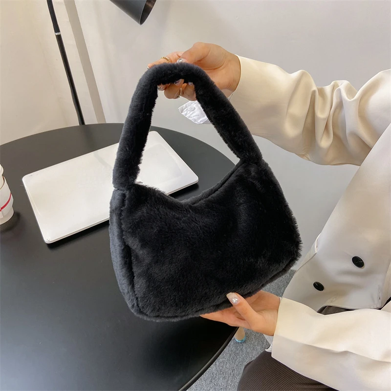 Women Plush Bag Fashion Autumn Winter Soft Elegant Lady Handbag Simple High Quality Shoulder Bags Solid Color Cute Underarm Bag