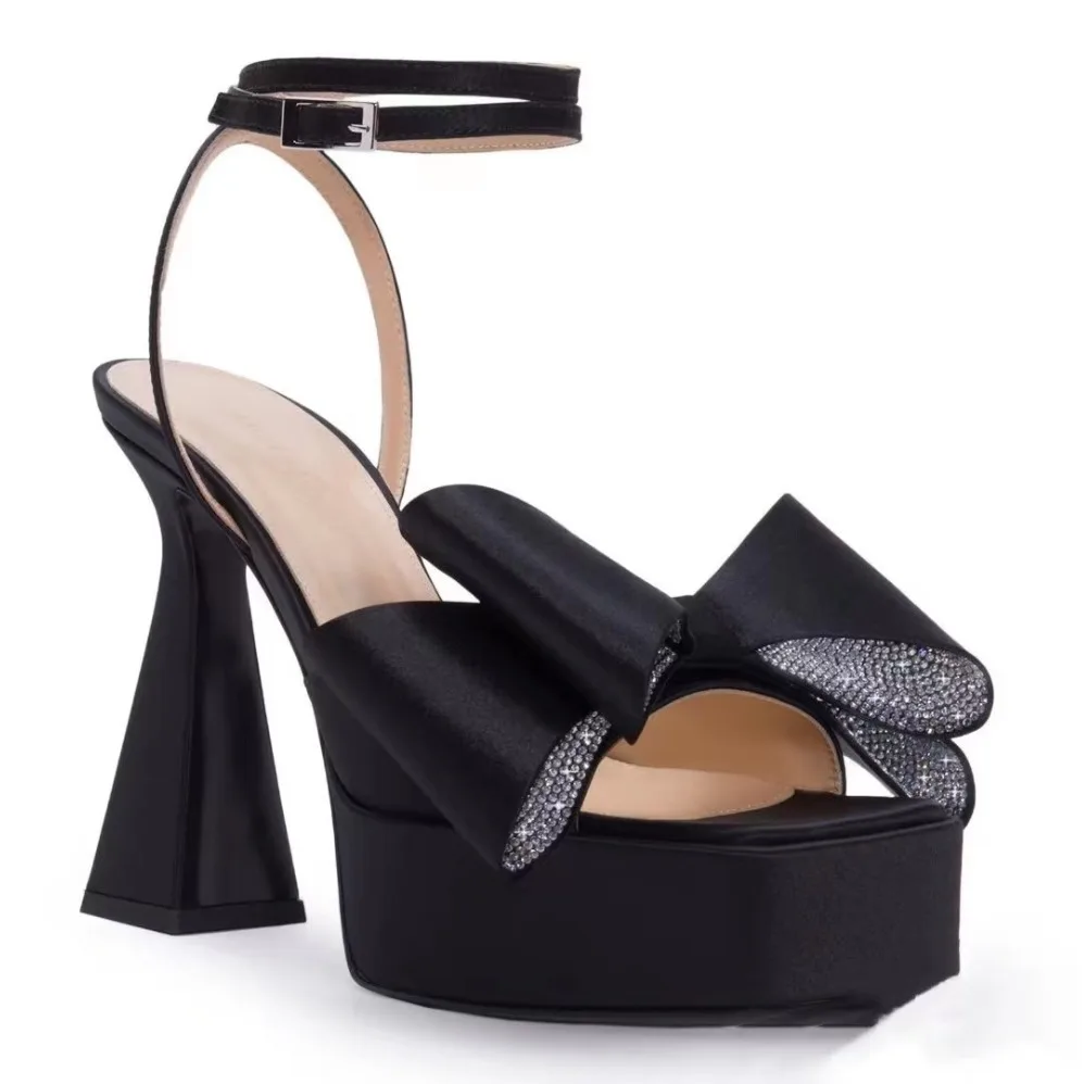 

Crystal Bling Bling Bow Open Sandals 2025 New Thick Sole Fashion Ladies Elegant Banquet High Heels Street Buckle Sexy Sandals